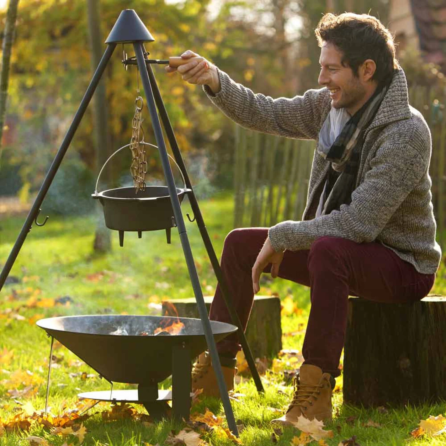 Cocotte 9L En Fonte Trépied Junko - Barbecook 4 Cocotte 9L En Fonte Trépied Junko - Barbecook – Image 2