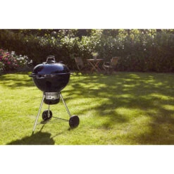 Pack Barbecue Charbon Master-Touch 5750 Noir + Kit De Nettoyage - Weber -Équipement De Barbecue pack master touch 5750 noir kit nettoyage weber 2020000032168 3