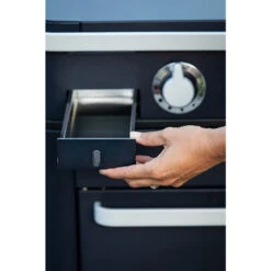 Plancha Gaz Enosign 65 Bleue Navy Avec Capot - ENO* 21 Plancha Gaz Enosign 65 Bleue Navy Avec Capot - ENO* -Équipement De Barbecue plancha enosign 65 bleue navy capot gaz eno 3224780040088 9